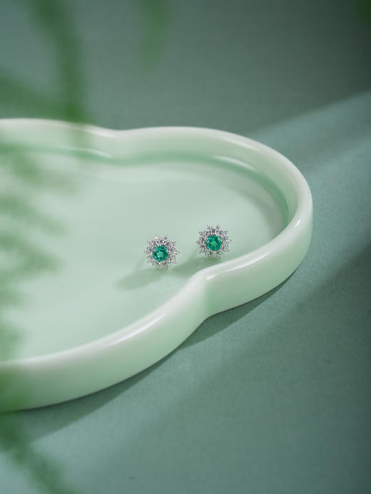 子佩集【花开传情】银S925耳钉【EM3123-XF】时尚培育宝石祖母绿太阳花2602 商品图2