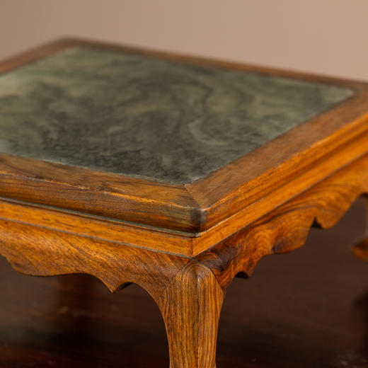 清	黄花梨嵌云石云纹足方形器座 商品图3