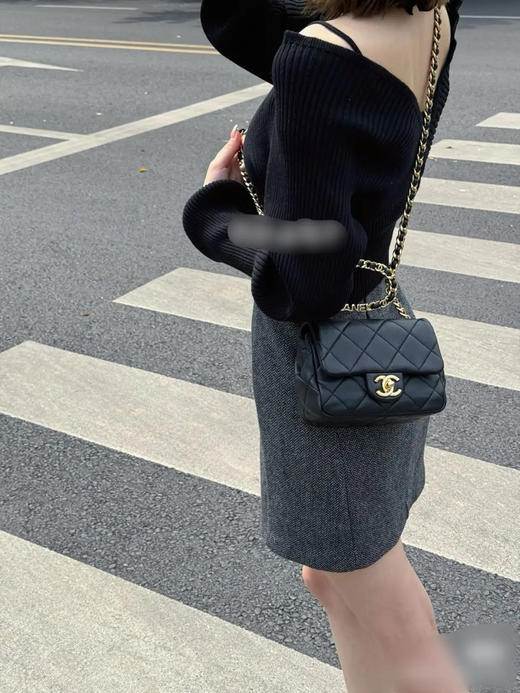 Chanel 23C 圆环 方胖子 黑金 牛皮 斜挎包 商品图3