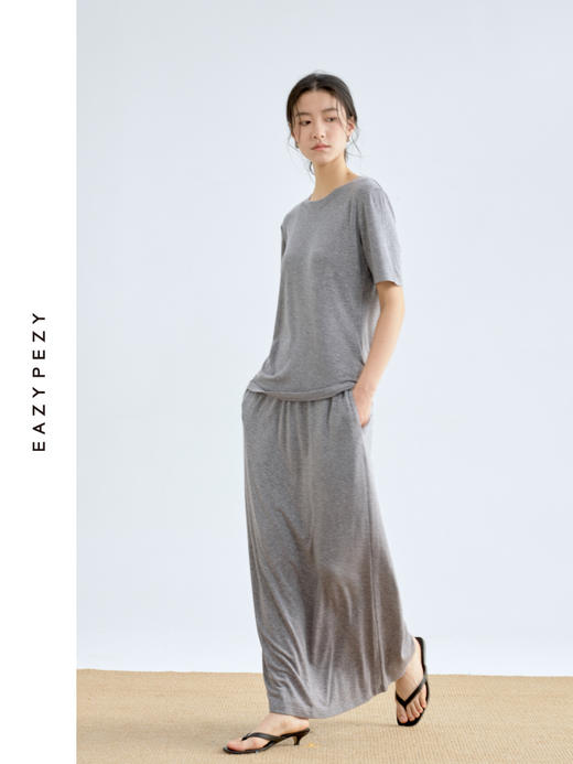 天丝羊毛T恤半裙登机套装 商品图0