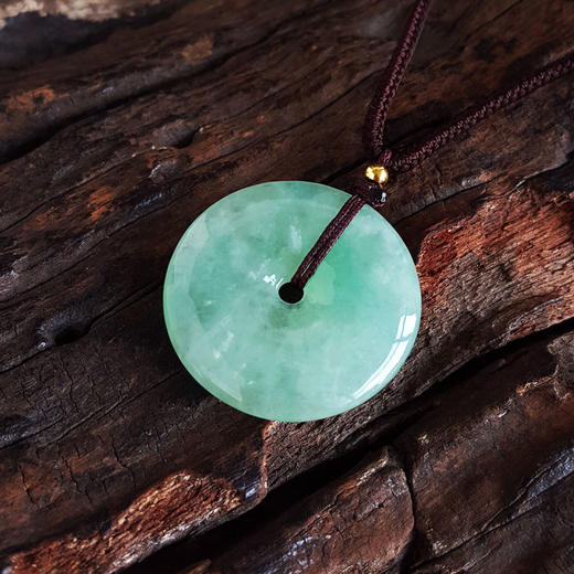 【天然正品】A货翡翠天然糯种绿底飘阳绿平安扣翡翠（吉祥、如意）吊坠项链27.5*27.5*5.2MM（皆取最大值）130126NJS39 商品图4