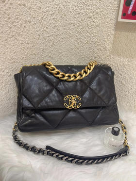 Chanel 19bag 黑金 中号 山羊皮 斜挎包