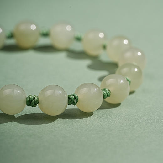 【映雪·和田玉梅花手绳】敦煌天然和田玉圆珠双流苏手绳梅花朵朵开玛瑙平安扣设计款手编手绳女 商品图5