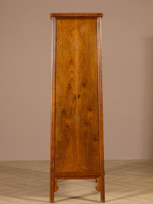 花梨木独板瓜棱腿圆角柜（一对） 商品图4