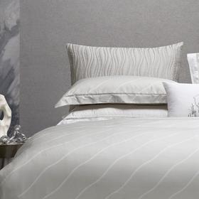 【春上新】10楼堂皇      天丝四件套---波光潋滟 （奶灰色）    吊牌价2190-2490元  活动价599-699元