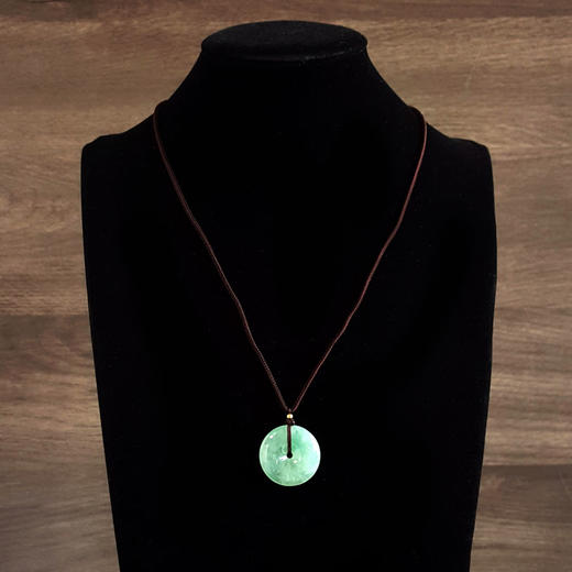 【天然正品】A货翡翠天然糯种绿底飘阳绿平安扣翡翠（吉祥、如意）吊坠项链27.5*27.5*5.2MM（皆取最大值）130126NJS39 商品图8