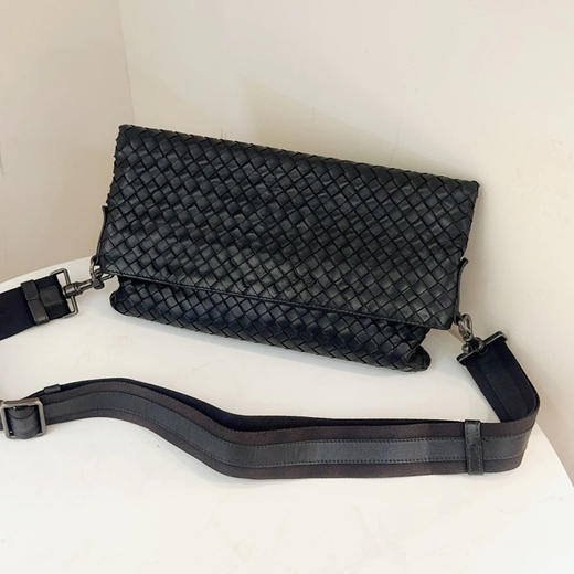 Bv 编织 牛皮 黑色 斜挎包 商品图0