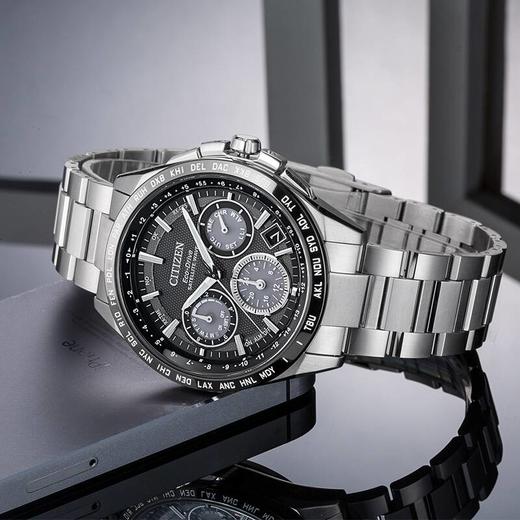 西铁城日本正品舒博钛™间DLC抗磨损碳素膜 复古光动能防水卫星对时男表CC9015-54E 商品图9