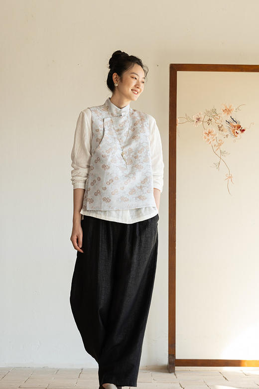 牧衣游原创 重磅40姆米菊织锦马夹女新款复古东方新中式开衫 云归 商品图5