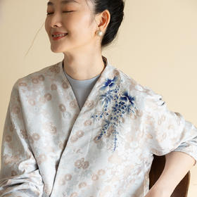 牧衣游原创 40姆米重磅菊手工刺绣织锦外套端庄复古气质 紫竹调