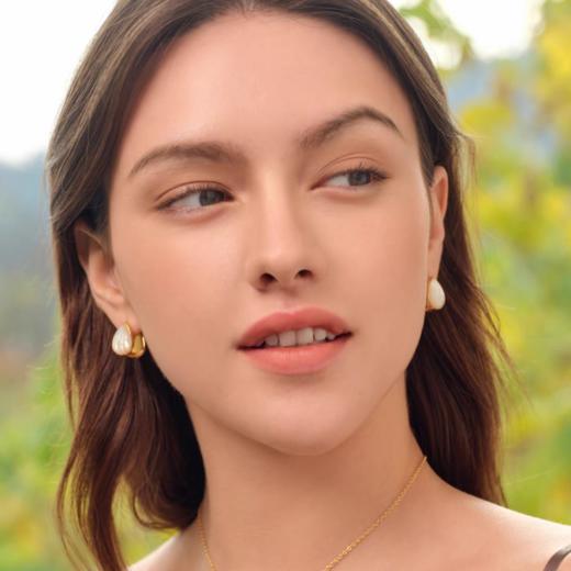 2楼Fellala/翡拉拉「春雨」耳钉耳饰轻奢设计感配饰货号926433102吊牌价799现价719 商品图3