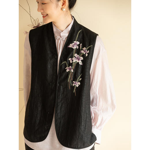 牧衣游原创 20姆米重磅龟纹手工刺绣香云纱马夹黑色古朴中式 栖行 商品图1