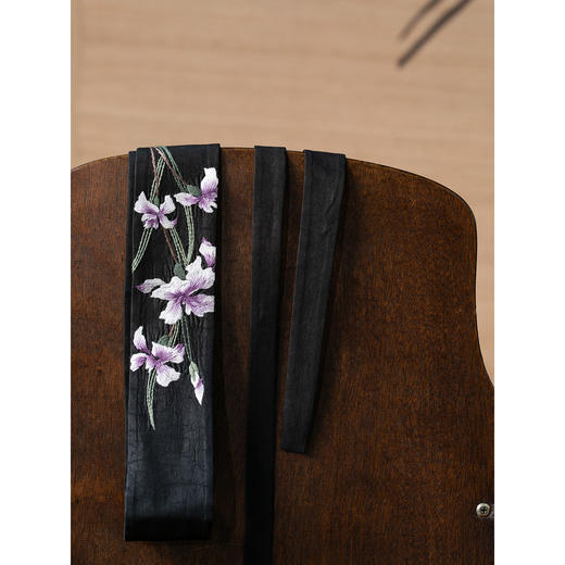 牧衣游原创 重磅龟裂纹手工刺绣香云纱腰封 沐雪【不支持会员折】 商品图2