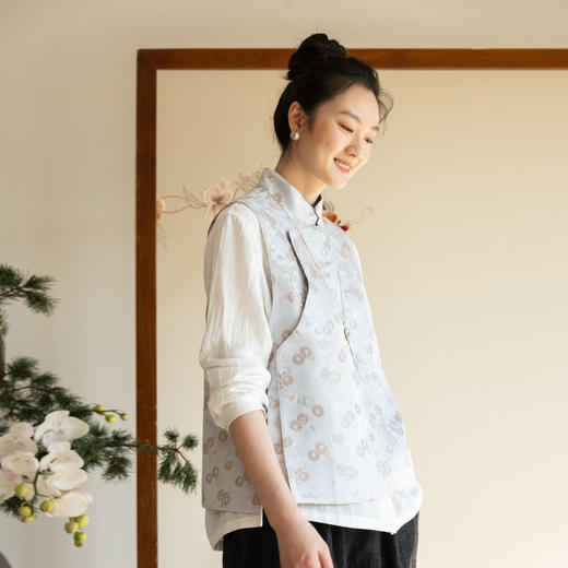 牧衣游原创 重磅40姆米菊织锦马夹女新款复古东方新中式开衫 云归 商品图0