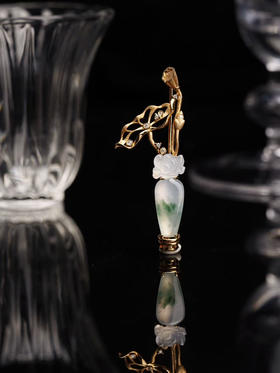 【喆】翡翠莲花瓶胸针