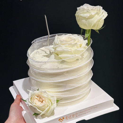 氛围感鲜花蛋糕 商品图0