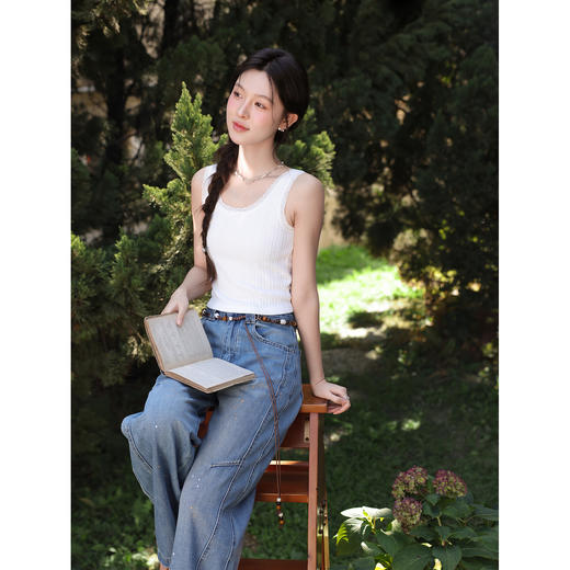 鹿向南「书语白霜」白色拼接蕾丝无袖内搭背心女春季短款吊带上衣 商品图4