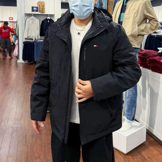 太划算了📣仅限黑色历史最低498元Tommy男士两件装冲锋衣来啦 有内胆 商品图6