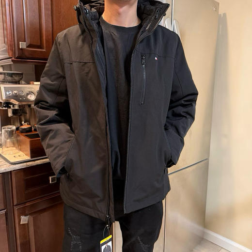 太划算了📣仅限黑色历史最低498元Tommy男士两件装冲锋衣来啦 有内胆 商品图2