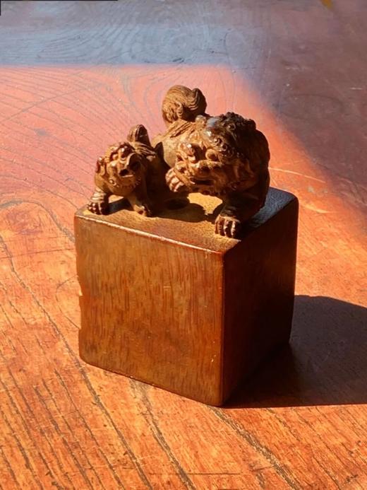 竹根镂雕父子瑞狮钮玺印形方章，顺丰包邮 商品图3