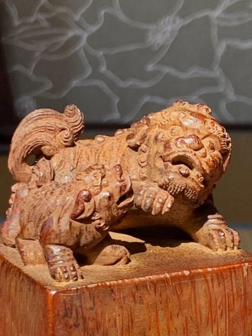 竹根镂雕父子瑞狮钮玺印形方章，顺丰包邮 商品图1