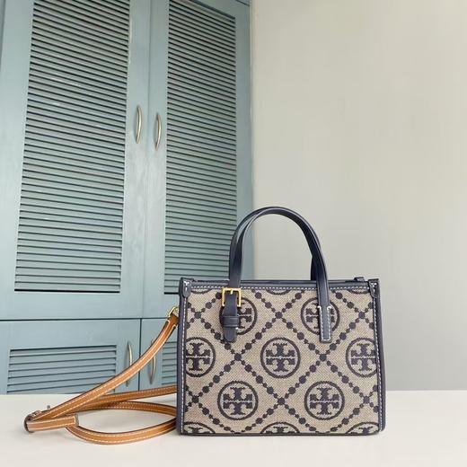 TORY BURCH 汤丽柏琦 T Monogram 经典老花满印可拆卸肩带 织物拼牛皮革 托特包（CB） 商品图1