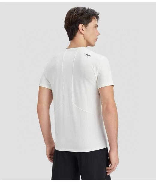 点此购买 迪桑特春夏季男士简约运动百搭休闲短袖T恤 37 340632 商品图9