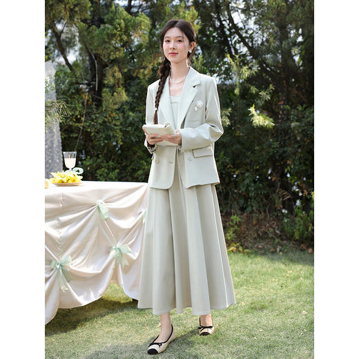 鹿向南「柏林春叶」嫩芽绿西装外套正装女春季新款高级感西服上衣 商品图2