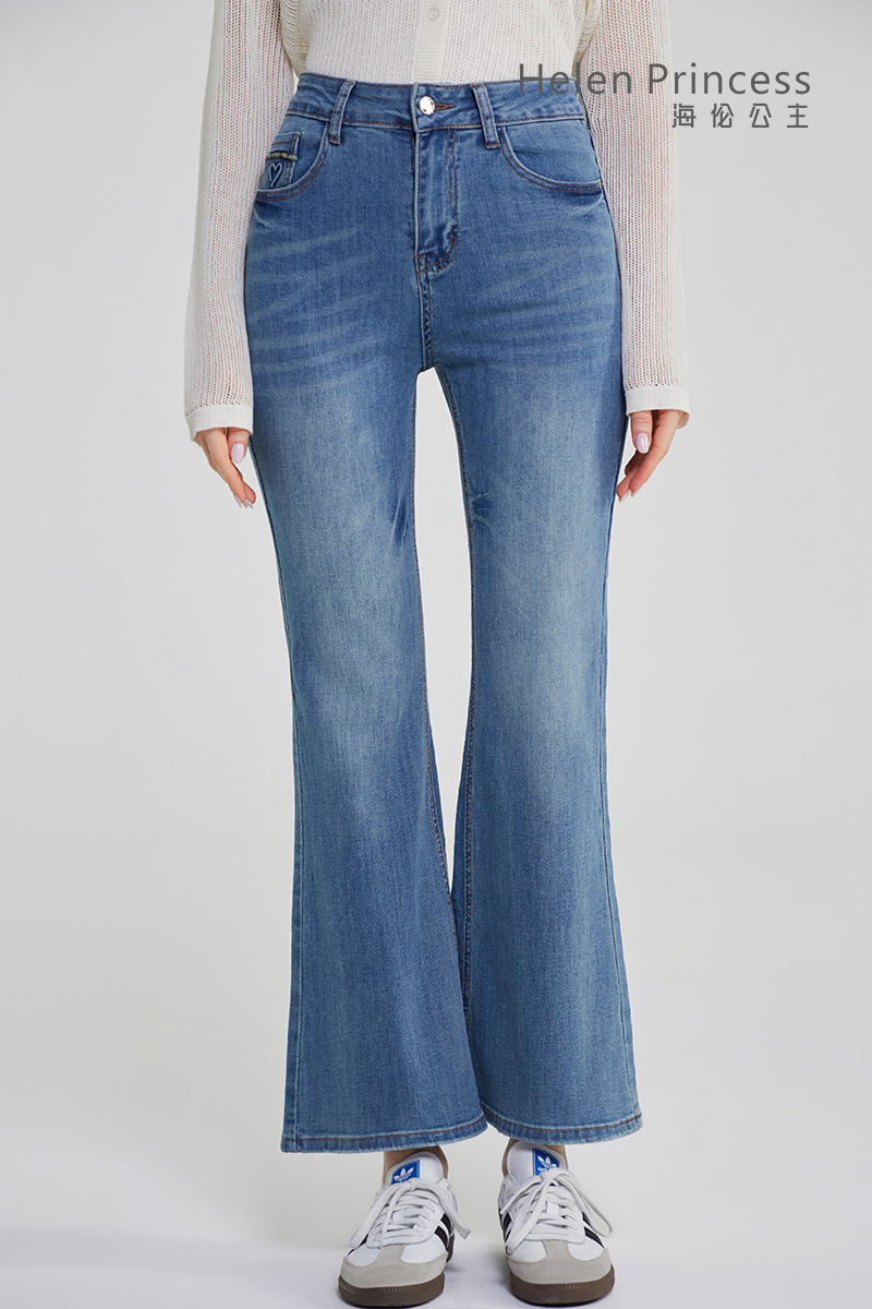 复古渐变喇叭牛仔裤