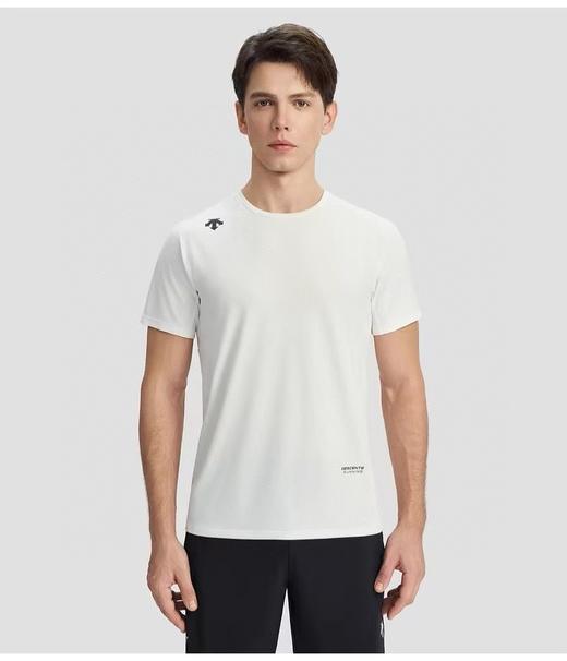 点此购买 迪桑特春夏季男士简约运动百搭休闲短袖T恤 37 340632 商品图8