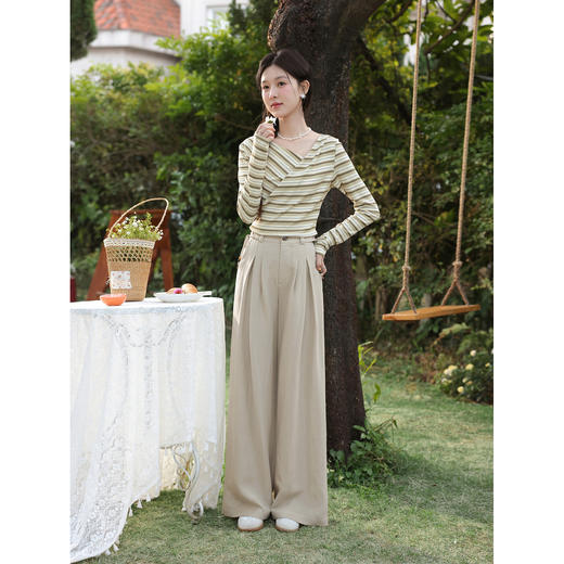 鹿向南「鹿鹿幽鸣」绿色条纹长袖t恤女春收腰修身小众设计感上衣 商品图3