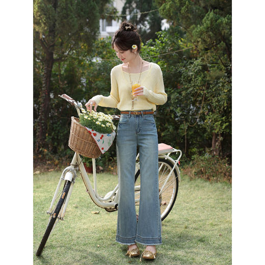 鹿向南「卡洛蒂斯」蓝色微喇牛仔裤女2026春季新款休闲显瘦长裤子 商品图3