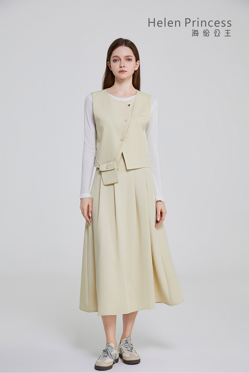 温柔气质马甲套装裙