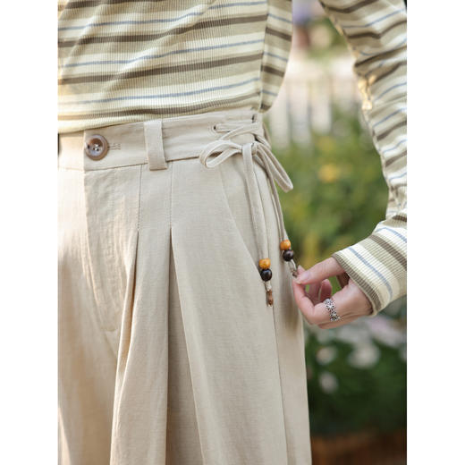 鹿向南「素影扶风」卡其色直筒休闲裤女春季新款宽松显瘦垂感长裤 商品图2