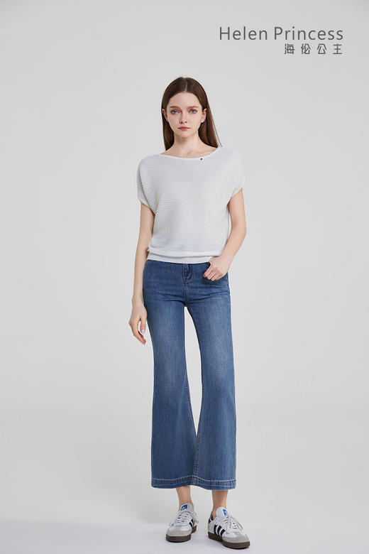 优雅气质款蝙蝠袖上衣 商品图1