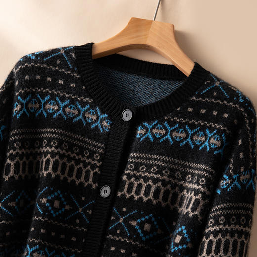 【法式温柔风】2024秋冬 山羊绒提花加厚开衫外套女 商品图2