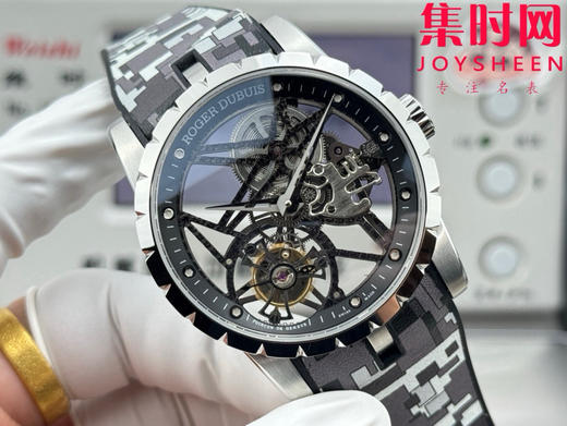 NEW罗杰杜彼迷彩陀飞轮 新品彩色陀飞轮，掀起彩色旋风，少量到货。EXCALIBUR王者系列 RDDBEX0938真陀飞轮男士腕表 商品图1