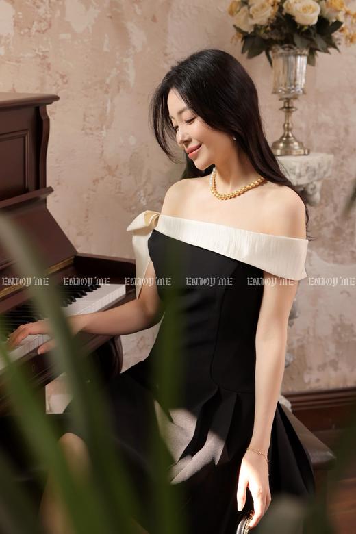 【门店同款】ENJOY春季“轻礼服”赫本斜肩小黑裙 169694474 商品图8