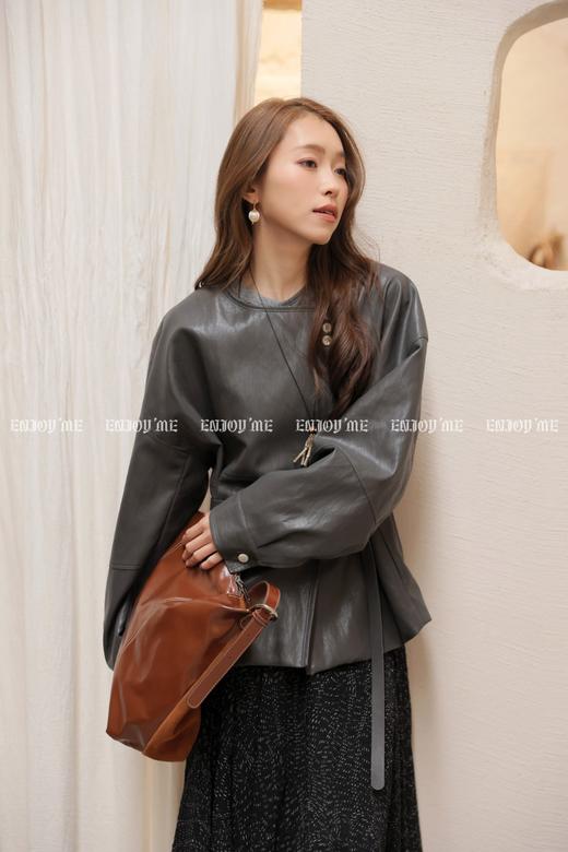 【门店同款】ENJOY春季“序光之旅”配腰带斜扣皮衣 169599856 商品图6