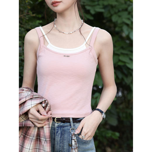 鹿向南「柔光点耀」假两件粉色内搭背心女春夏修身打底吊带上衣 商品图3