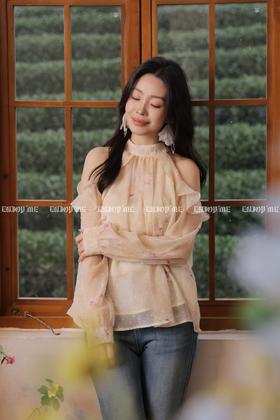 【门店同款】ENJOY春季“柔光芳序”莫里花园露肩上衣 169257135