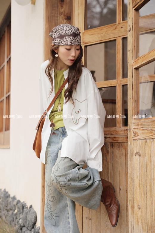 【门店同款】ENJOY春季“序光之旅”鸟语钉珠衬衫 169443421 商品图5