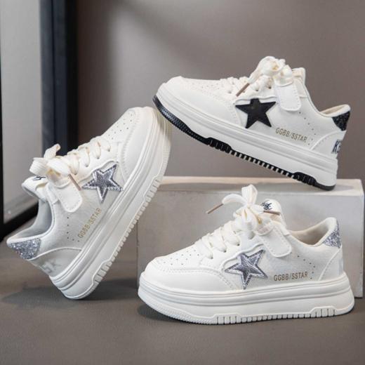 🌈开学封神小白鞋✨高品质 + 高颜值，娃穿被追着问链接🌿【岁愿开学季儿童新款星星小白鞋板鞋D28】 开学季童鞋真的挑花眼😭 商品图0