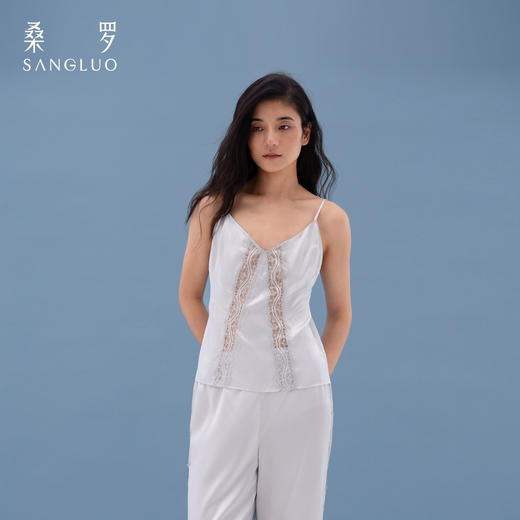 优雅性感』桑罗吊带长裤桑蚕丝睡衣套装V领镂空蕾丝设计女家居服 商品图1