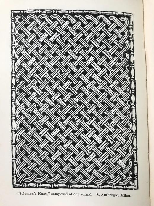 1914年 大教堂的秘密 4幅彩色11幅黑白插图 漆布精装32开 商品图11