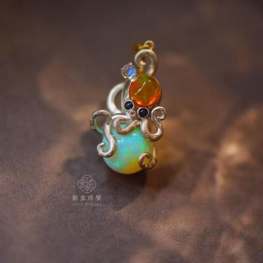 龢盒原创 18k金镶幻彩欧珀招财蟹海鲜吊坠（可拆） 商品图3