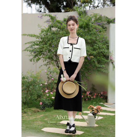 鹿向南「优雅时光」白色法式小香风短款外套女春夏休闲短袖上衣 商品图2