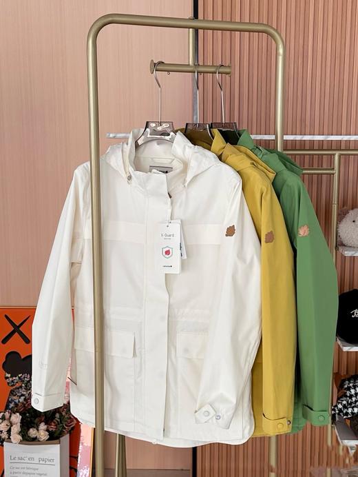 点此购买 乐飞叶春夏季女士户外防水冲锋衣风衣夹克外套 zc 340694 商品图13