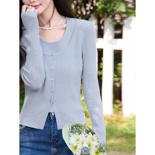鹿向南「花开香气」浅蓝色假两件设计感针织衫女春季显瘦长袖上衣 商品图3