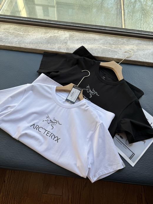 点此购买 始祖鸟春夏季男士有机棉短袖T恤 xj 340672 商品图5